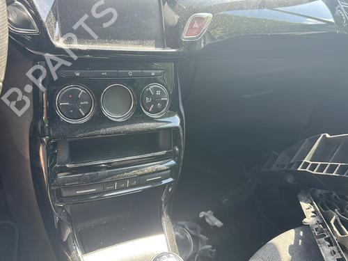 Fuse box CITROËN C3 II (SC_) 1.6 BlueHDi 100 | BP32110096E1  - Image 9