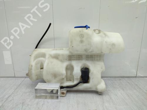 Used Windscreen washer tank MERCEDES-BENZ VITO Van (W638) 112 CDI 2.2 (638.094) (122 hp) 23675208