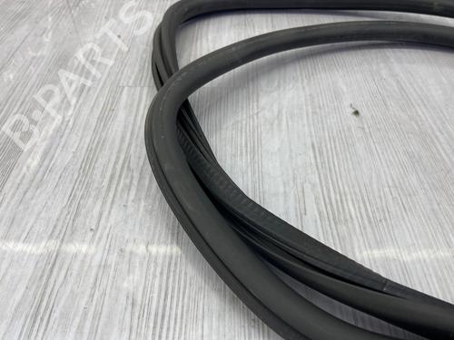 Used Rubber door seal Rubber door seal 38033010 38033010