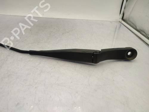 Used Front windshield wiper arm Front windshield wiper arm PEUGEOT 308 II (LB_, LP_, LW_, LH_, L3_) 1.5 BlueHDi 130 (131 hp) 25770795 25770795