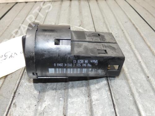 Used Headlight switch Headlight switch SKODA OCTAVIA I (1U2) 1.9 TDI (110 hp) 23697352 23697352