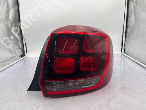 Używane Lampa tylna prawa Lampa tylna prawa DACIA SANDERO II TCe 90 (B8M1, B8MA, B8AC) (90 hp) 35978920 35978920
