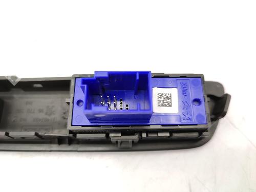 Switch PEUGEOT 208 I (CA_, CC_) 1.6 BlueHDi 100 | BP23728446I30