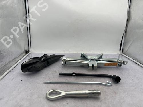 Reservehjul kit Reservehjul kit NISSAN JUKE (F15) 1.5 dCi (110 hp) 36173341 36173341