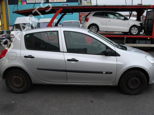 Dashboard RENAULT CLIO III (BR0/1, CR0/1) 1.5 dCi (C/BR0G, C/BR1G) | BP23687239C46 - Image 25