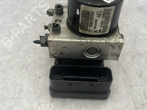 Used ABS pump CITROËN C3 Picasso (SH_) 1.6 HDi (90 hp) 30964467
