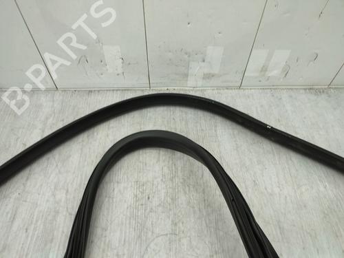Used Rubber door seal Rubber door seal RENAULT SCÉNIC IV (J9_) 1.3 TCe 140 (140 hp) 24146286 24146286