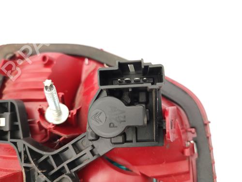 right-tailgate-light-citroen-c5-iii-break-rw_-2008-2009-2010-2011-2012-2013-2014-2015-2016-2017-23757734 main image