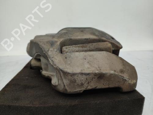 Used Right front brake caliper Right front brake caliper BMW 5 Touring (E61) 530 d xDrive (235 hp) 23691162 23691162