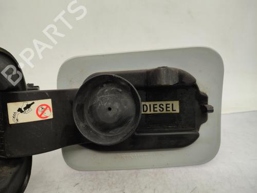 Used Fuel flap RENAULT MEGANE II (BM0/1_, CM0/1_) 1.5 dCi (BM0F, BM0T, BM2B, CM0F, CM0T) (82 hp) 23719333
