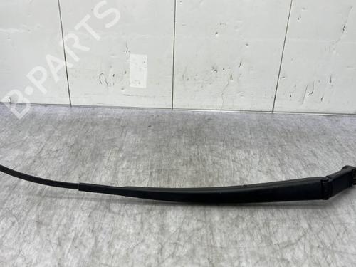 Used Front windshield wiper arm TOYOTA YARIS (_P9_) 1.33 VVT-i (NSP90_, NSP90R) (100 hp) 23755637