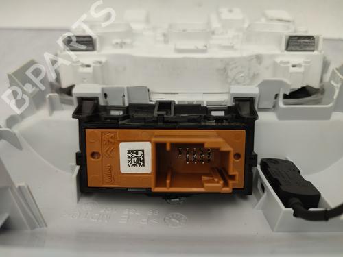 interior-roof-light-peugeot-2008-i-cu_-2013-25290205 main image