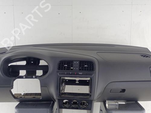 Used Dashboard Dashboard VW POLO V (6R1, 6C1) 1.2 (70 hp) 23723110 23723110