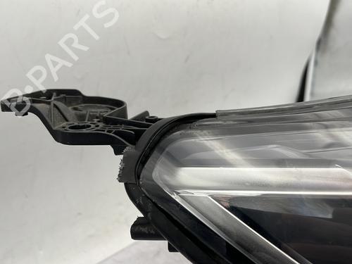 Right headlight PEUGEOT 308 II (LB_, LP_, LW_, LH_, L3_) 1.5 BlueHDi 130 | BP29839390C29