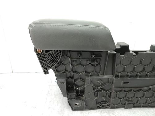 Used Middle console Middle console CHEVROLET MALIBU (V300) 2.0 D (160 hp) 23730888 23730888