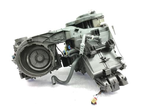 Used Heater matrix box VW GOLF VII (5G1, BQ1, BE1, BE2) 1.2 TSI (105 hp) 23758329