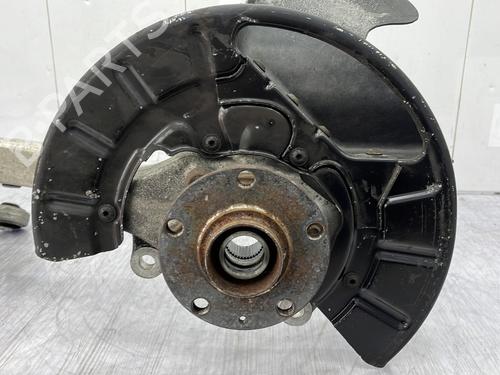 Used Right front steering knuckle Right front steering knuckle VW PHAETON (3D1, 3D2, 3D3, 3D4, 3D6, 3D7, 3D8, 3D9) 3.0 V6 TDI 4motion (224 hp) 29490152 29490152