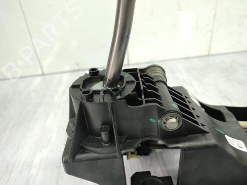 Gear lever PEUGEOT 208 I (CA_, CC_) 1.5 BlueHDI 100 | BP23721365M90 