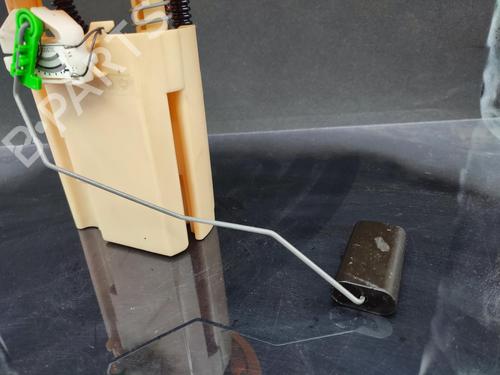 Used Fuel pump CITROËN C4 I (LC_) 1.6 HDi (90 hp) 23721456