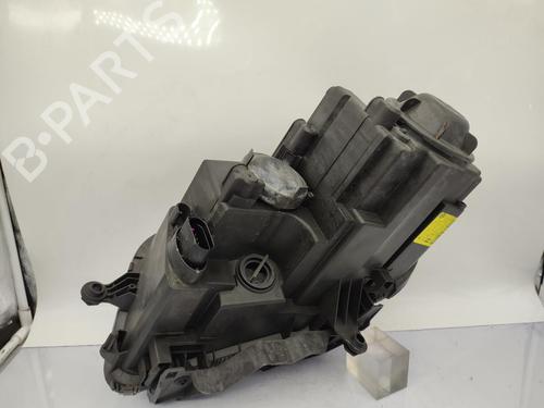 Used Right headlight VW TOURAN (1T1, 1T2) 1.9 TDI (90 hp) 23741893