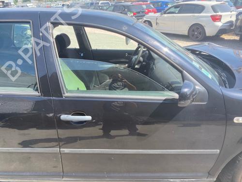 Used Right front door Right front door 37475409 37475409