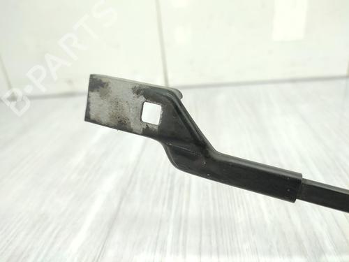 Front windshield wiper arm VW GOLF VI (5K1) 1.6 TDI | BP23718660C143 
