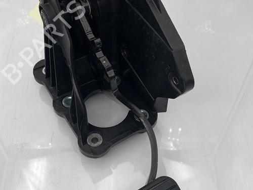 Used Break pedal RENAULT LAGUNA Coupe (DT0/1) 2.0 dCi (DT01, DT08, DT09, DT0K, DT12, DT1C, DT1D, DT1M,... (150 hp) 23759188