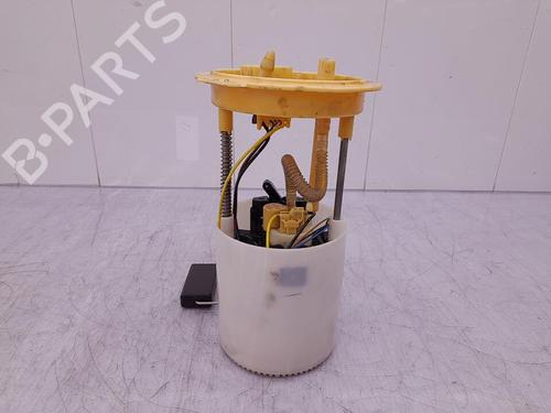 Used Fuel pump Fuel pump VW GOLF VI (5K1) 1.6 TDI (105 hp) 23710049 23710049