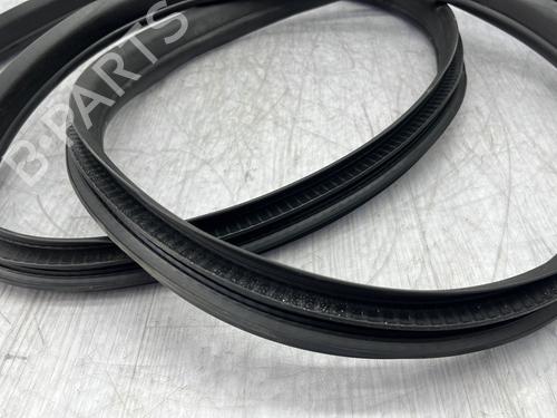 Rubber door seal FORD C-MAX II (DXA/CB7, DXA/CEU) 1.0 EcoBoost | BP30046343C142 