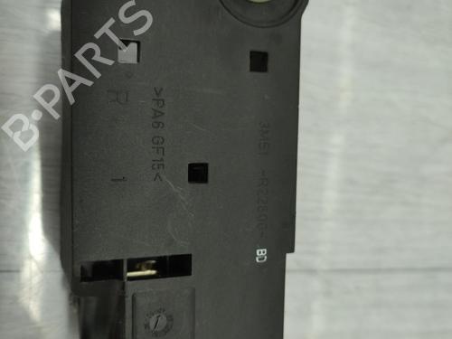 Høyre foran invendig håndtak FORD FOCUS I (DAW, DBW) 1.8 TDCi | BP23710426I14 