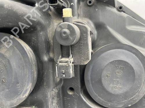 Left headlight RENAULT SCÉNIC II (JM0/1_) 1.9 dCi (JM14) | BP29970859C28 