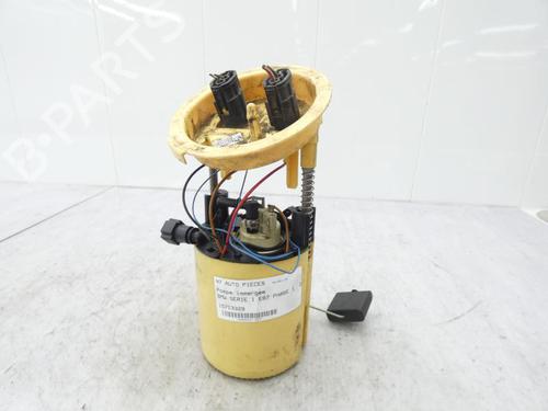 Used Fuel pump BMW 1 (E87) 118 d (122 hp) 23684934