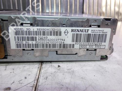 Bilradio RENAULT SCÉNIC II (JM0/1_) 1.9 dCi (JM0G, JM12, JM1G, JM2C) (120 hp) 23697648