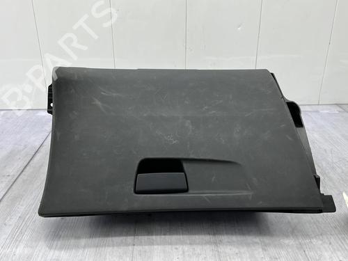glove-box-citroen-c4-grand-picasso-ii-da_-de_-2013-23703909 main image