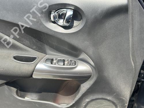 Juego Asientos Juego Asientos NISSAN JUKE (F15) 1.6 DIG-T 4x4 (190 hp) 36943524 36943524