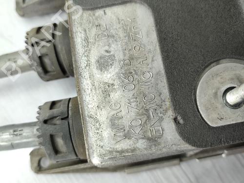 Gear lever VW TOURAN (1T1, 1T2) 1.9 TDI | BP23718952M90