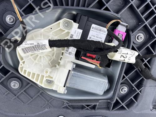 right-front-door-vw-scirocco-iii-137-138-2008-2009-2010-2011-2012-2013-2014-2015-2016-2017-2018-23761779 main image