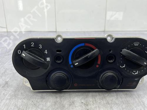 Used Climate control FORD FIESTA V (JH_, JD_) 1.3 (69 hp) 23674685