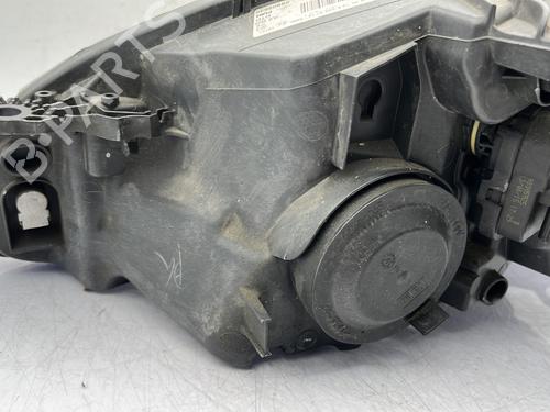 Right headlight PEUGEOT 208 I (CA_, CC_) 1.2 VTI 82 | BP29839239C29