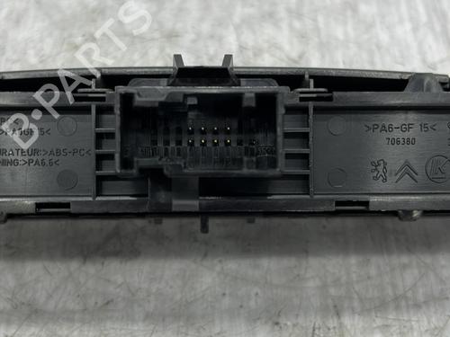 Used Warning switch PEUGEOT 308 I (4A_, 4C_) 1.6 HDi (92 hp) 23694588