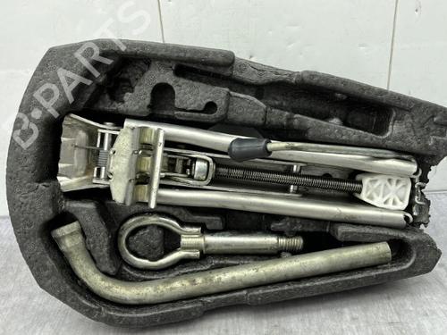 Kit rueda repuesto VW POLO (9N_, 9A_) 1.4 TDI (70 hp) 23757848
