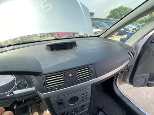 Dashboard OPEL MERIVA A MPV (X03) 1.6 16V (E75) | BP38425748C46 - Image 2