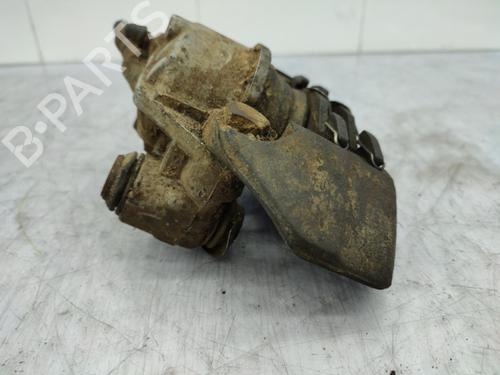 Used Right front brake caliper Right front brake caliper RENAULT CLIO I (B/C57_, 5/357_) 1.4 (B57J, C57J, B57P) (75 hp) 23709618 23709618