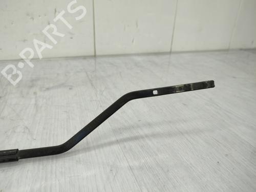 Used Front windshield wiper arm RENAULT CLIO IV (BH_) 1.5 dCi 75 (75 hp) 23719218