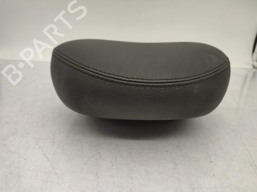 headrest-mercedes-benz-c-class-w203-2000-2001-2002-2003-2004-2005-2006-2007-25602579 main image