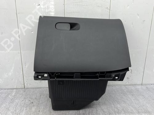 Used Glove box CITROËN C3 III (SX) 1.2 THP 110 (SXHNPS, SXHNZT, SXHNZ6) (110 hp) 29865930