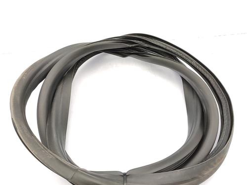 Used Rubber door seal RENAULT CLIO V (B7_) 1.0 TCe 90 (B7MT) (91 hp) 23757497