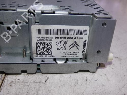 Used Radio Radio 23693760 23693760