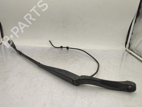 Used Front windshield wiper arm TESLA MODEL 3 (5YJ3) EV AWD (441 hp) 29614397