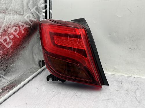 Used Left taillight TOYOTA YARIS (_P13_) 1.5 Hybrid (NHP130_, NHP130) (101 hp) 32427826